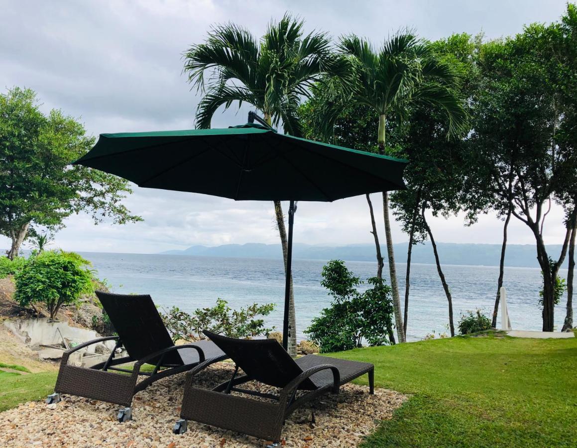 Wuthering Heights Bed & Breakfast By The Sea Dumaguete City Exterior photo